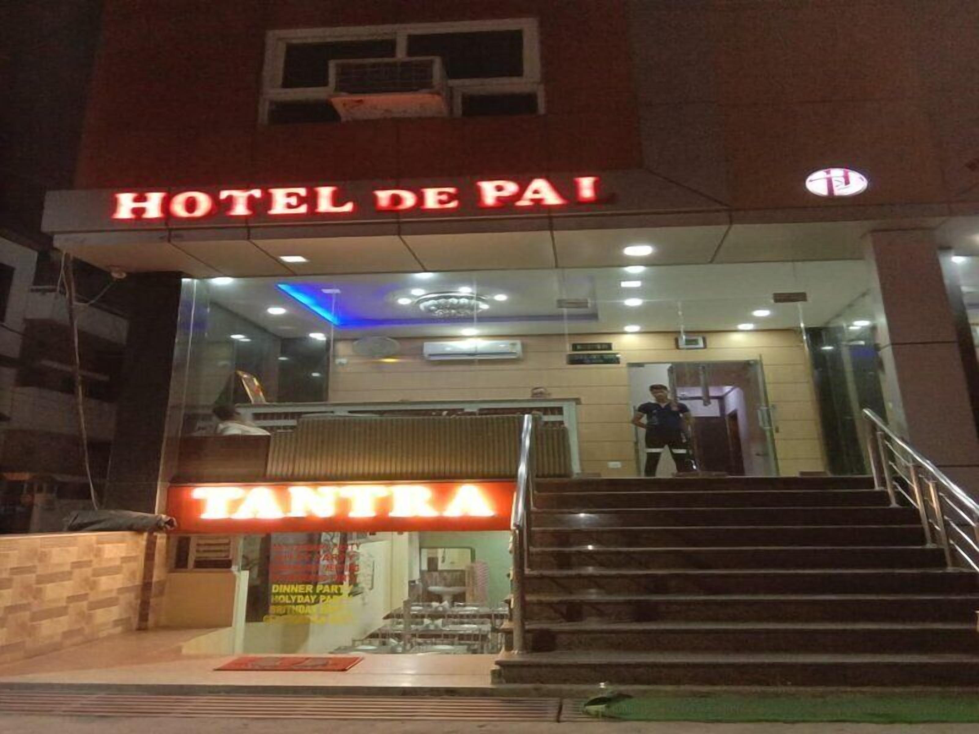 Adb Rooms Hotel De Pal Varanasi, Varanasi